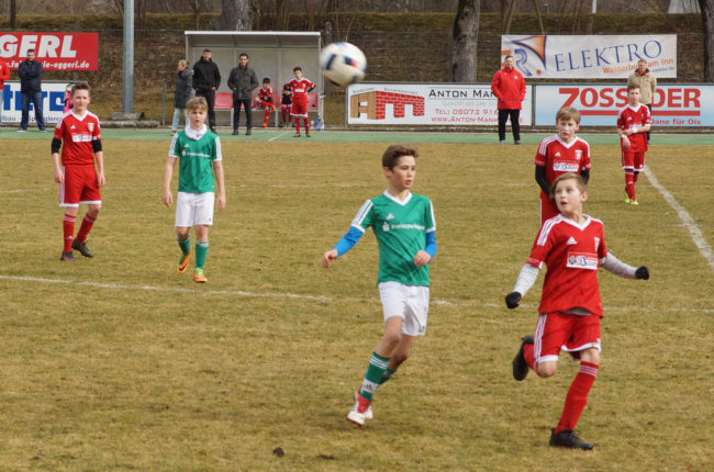 Fussball Philipp 180311 02 50%