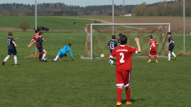 Fussball Philipp 180414 11 50%