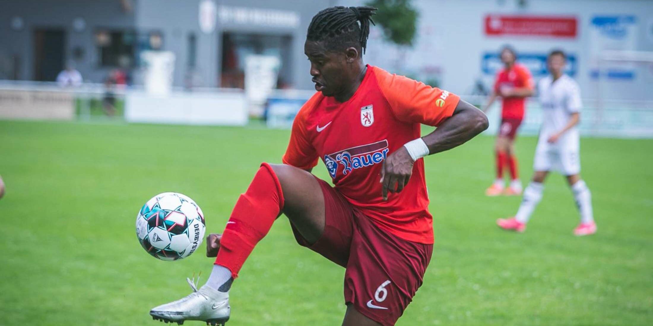 Romuald Lacazette V John Cater