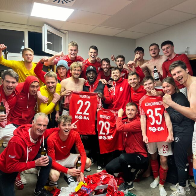 Löwen Feiern Sieg In Schwaig