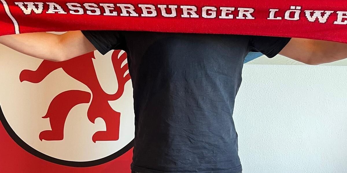 6651ef04 Cfce 461d Bc3c Da3646aeab04