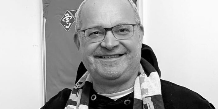 7d754438 943d 4941 A2af 28307e4b12ed